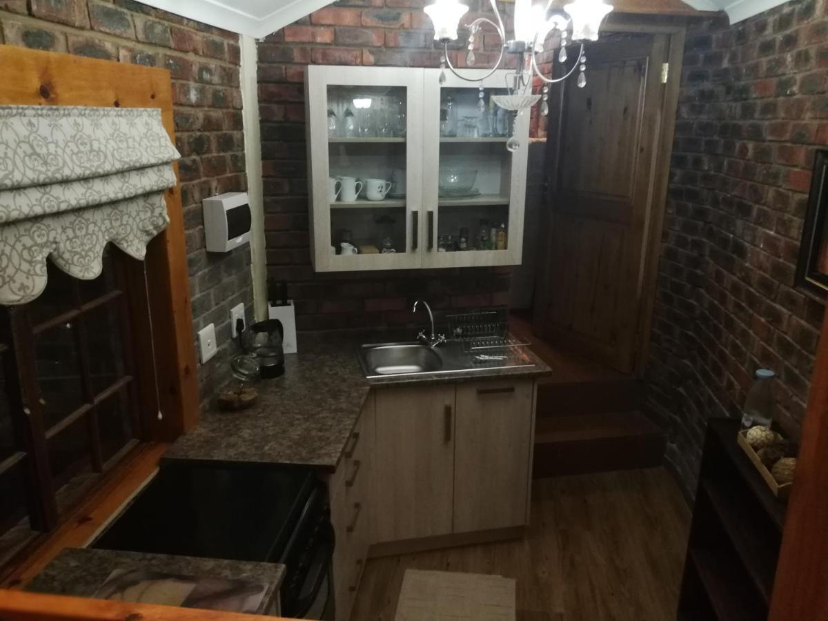 Clarens Cottages Extérieur photo