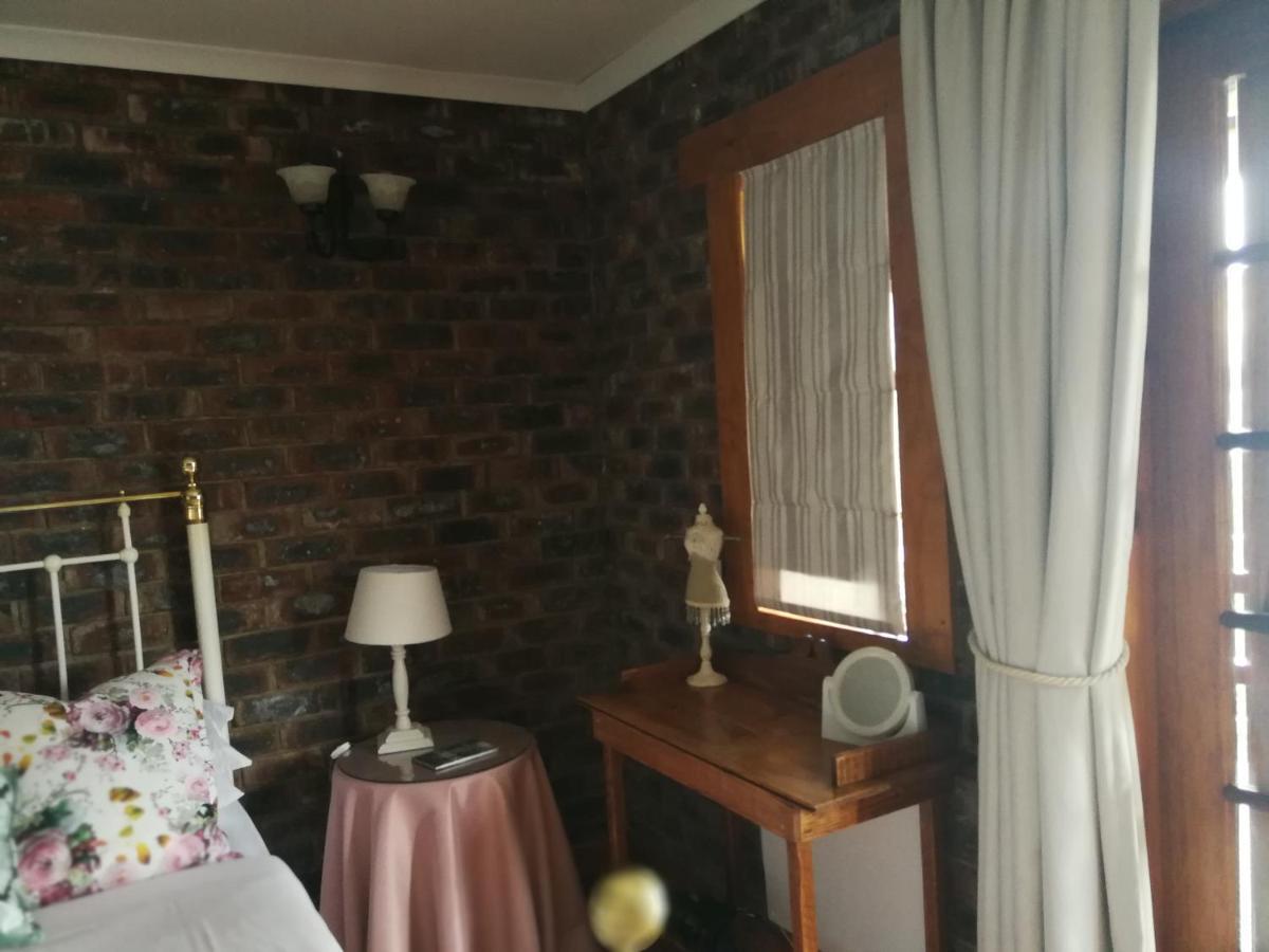 Clarens Cottages Extérieur photo